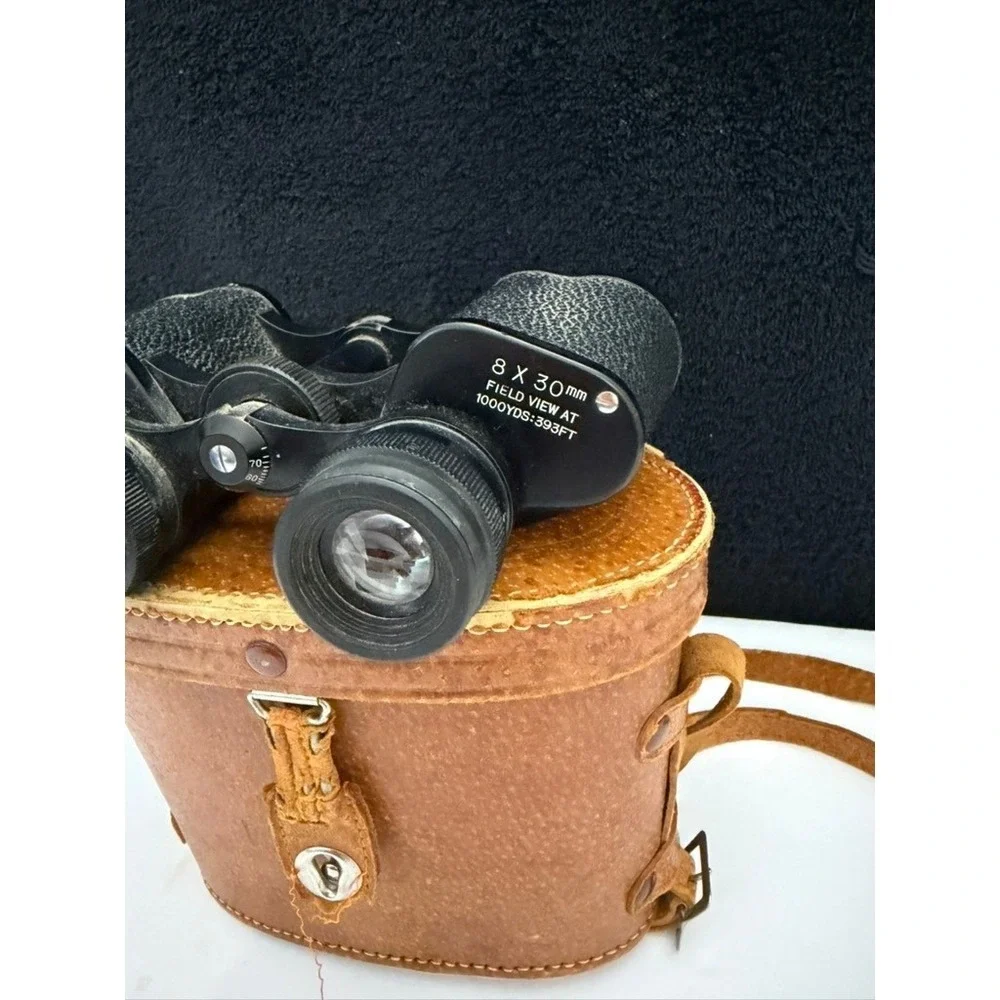 Vintage Tasco 8x30mm Binoculars Coated Optics T-36647 Japan with Leather Case